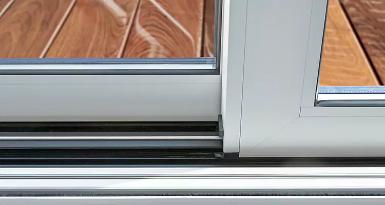 Patio Doors Leaking Water Issue Repair Services in Oakleaf Plantation, FL