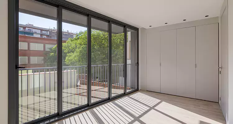 Balcony Sliding Glass Doors in Oakleaf Plantation, FL