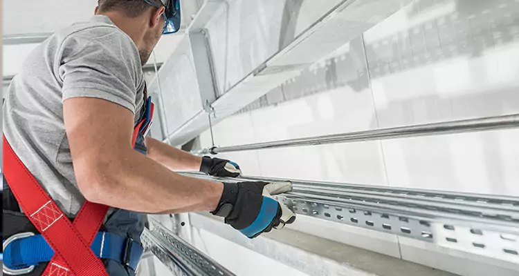 Glass Stair Railing Repair in Oakleaf Plantation, FL