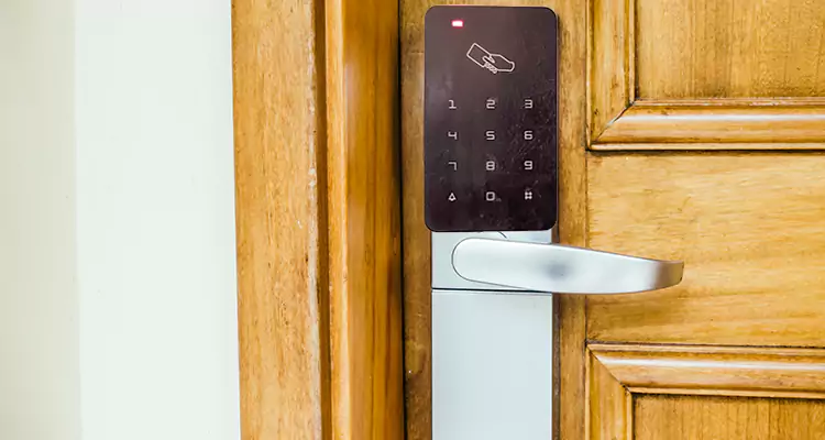 Keyless Hotel Door Locks Repair in Oakleaf Plantation, FL